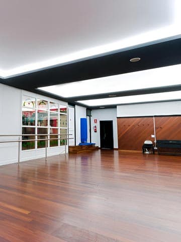 Contacta con Danzade Estudio de Danza